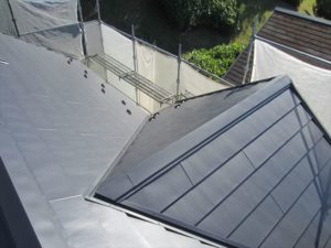 カバー工法完工時の屋根