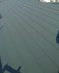 屋根　カバー工法工事