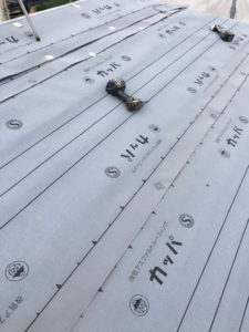 屋根　カバー工法　ルーフィング　防水シート施工