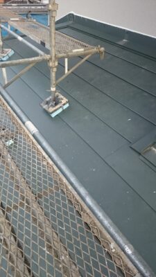屋根カバー工法　安心