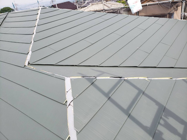前橋市　屋根カバー工法　横暖ルーフ　ガルバリウム鋼板