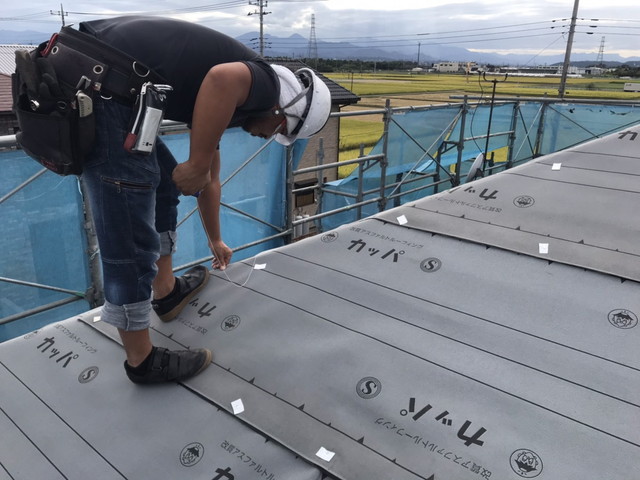 群馬県渋川市　カバー工法　ルーフィング施工