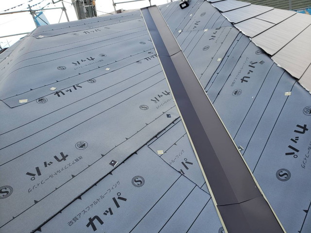 群馬県伊勢崎市　パミールをカバー工法　役物板金の設置