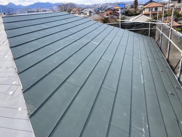 群馬県藤岡市　カバー工法リフォーム　横暖ルーフs本葺き