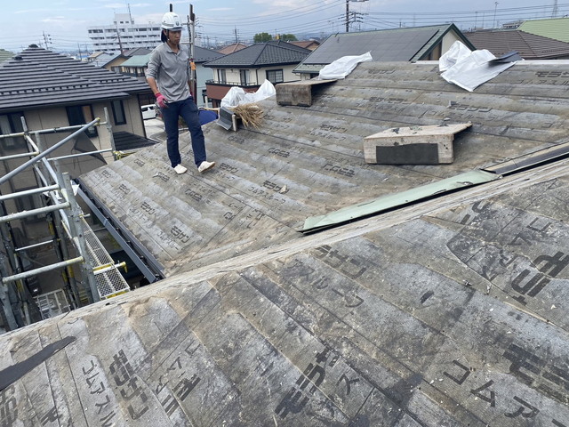 群馬県前橋市 屋根の葺き替え 既存スレート材撤去