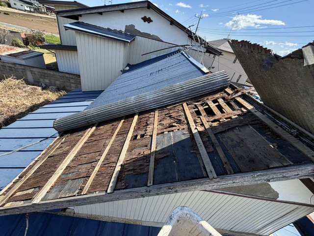 屋根応急処置