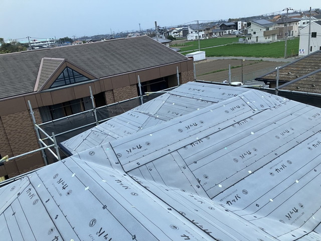 屋根カバー工法
