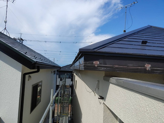 群馬県高崎市　割れてしまっている雨どいの交換　既存雨どい撤去