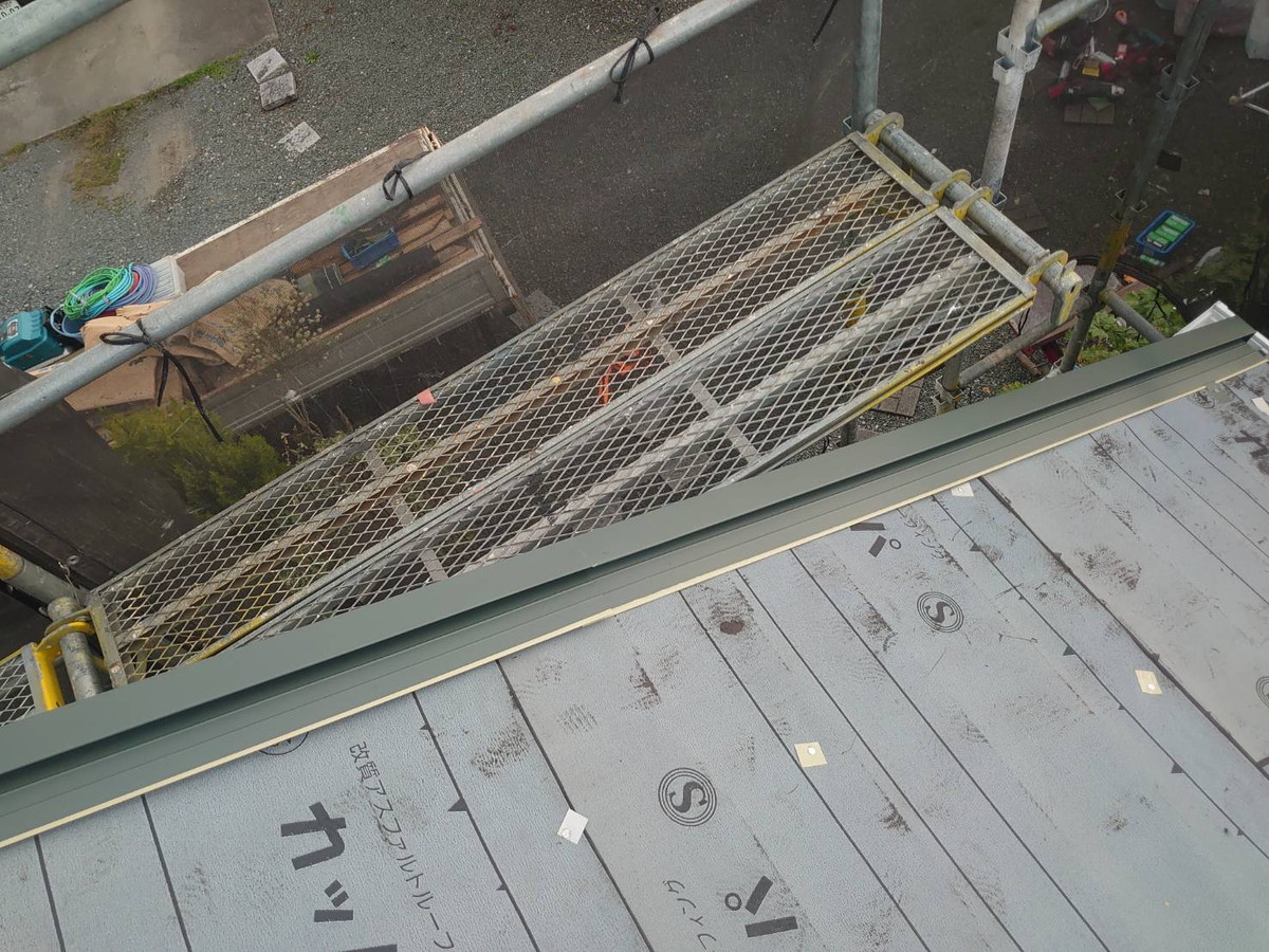 群馬県渋川市　屋根カバー工法リフォーム｜高耐久で安心の住まい