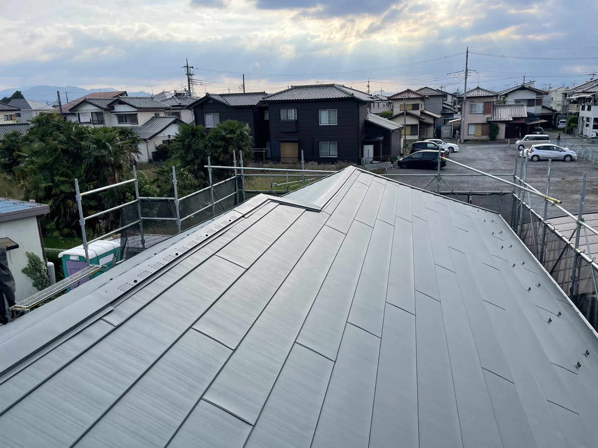 群馬県渋川市　屋根カバー工法リフォーム　換気棟で高寿命な住宅