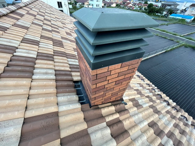 群馬県藤岡市　煙突廻り修繕　板金加工