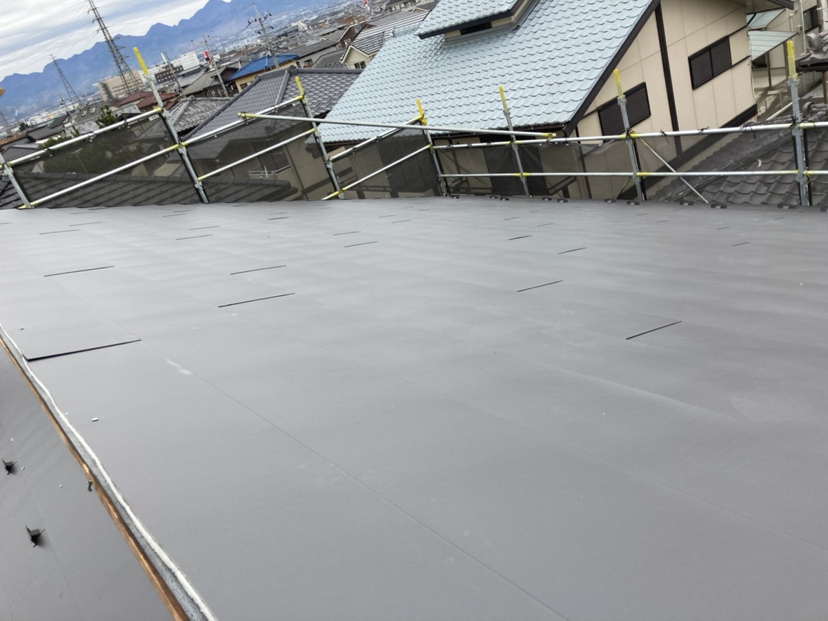 群馬県高崎市　葺き替え工事　横暖ルーフas