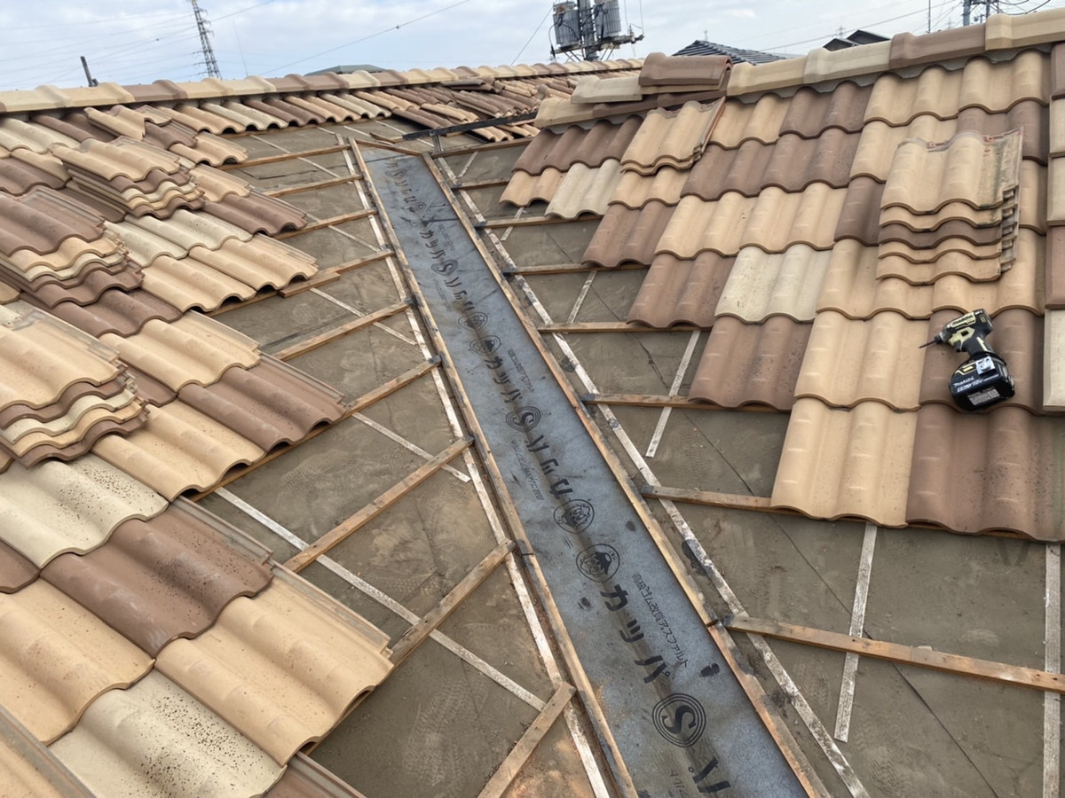 群馬県藤岡市　谷板金交換　板金加工