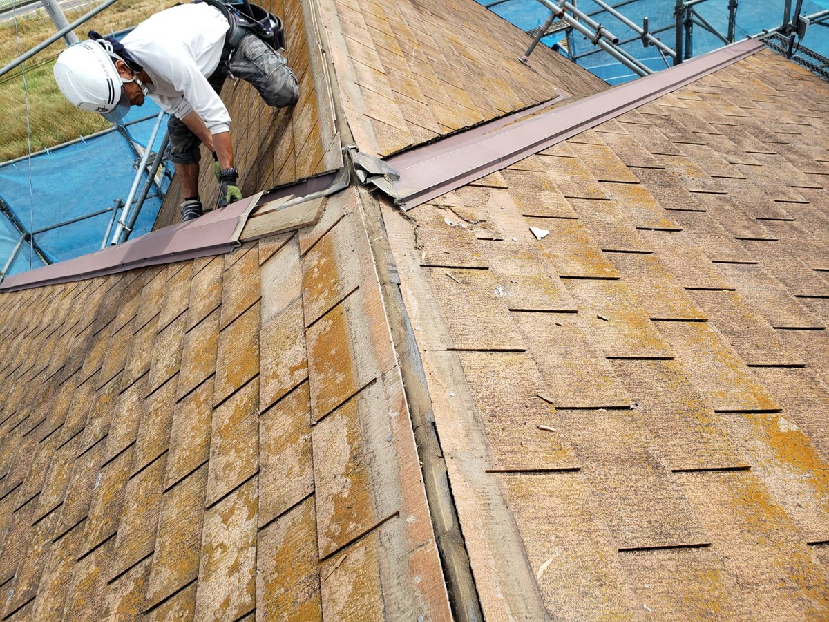 埼玉県本庄市H様邸　コロニアル　横暖ルーフ　カバー工法