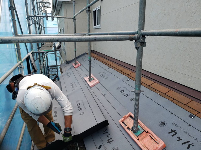 埼玉県本庄市H様邸　コロニアル　横暖ルーフ　カバー工法