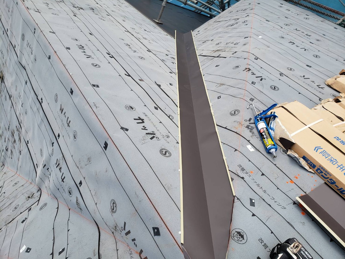 埼玉県本庄市H様邸　コロニアル　横暖ルーフ　カバー工法