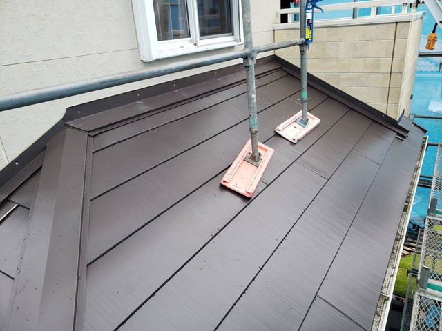 埼玉県本庄市H様邸　コロニアル　横暖ルーフ　カバー工法