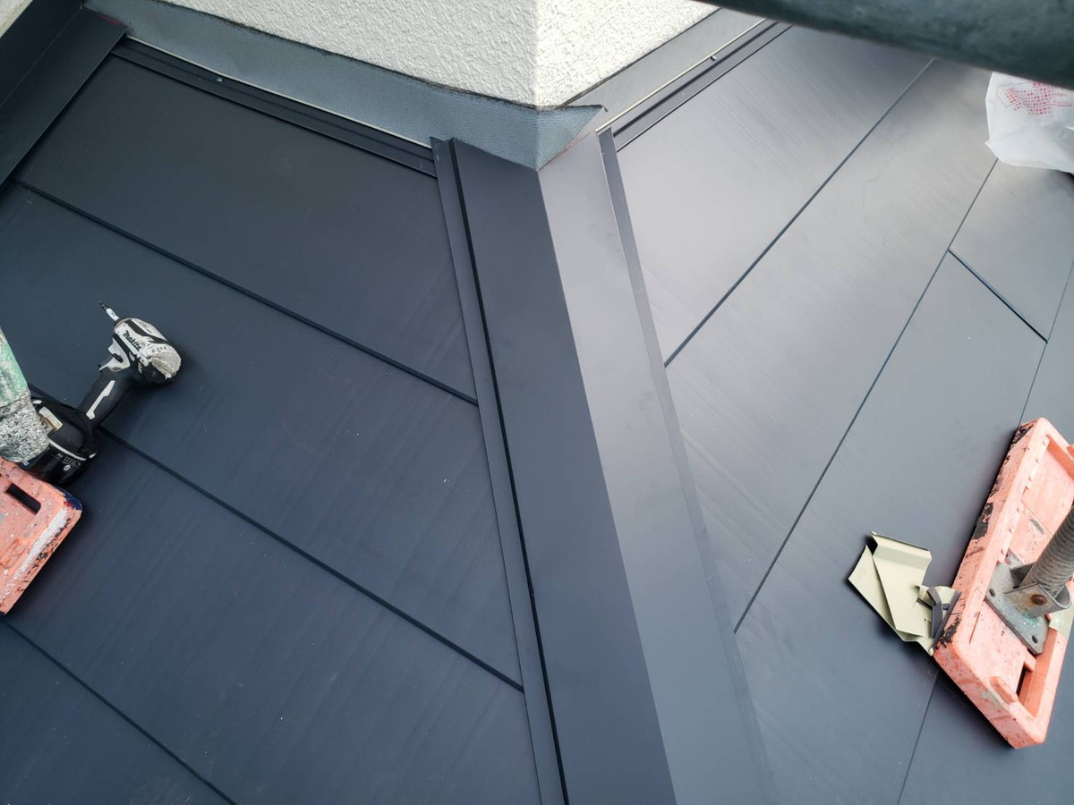 群馬県みどり市h様邸 屋根カバー工法 横暖ルーフ