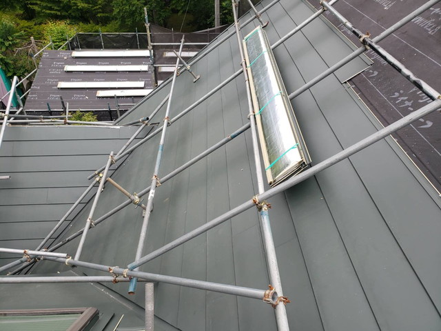 長野県軽井沢町Y様邸 コロニアル 横暖ルーフS 急勾配 葺き替え工事