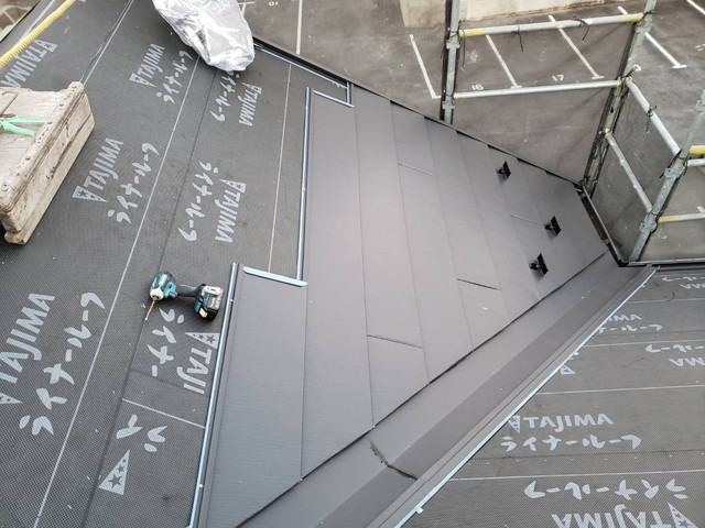 群馬県高崎市H様邸　コロニアル　スーパーガルテクト　葺き替え工事