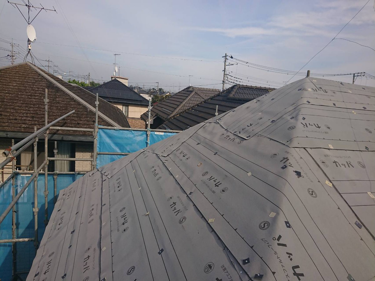 群馬県みどり市h様邸　屋根カバー工法　横暖ルーフ　トップライト