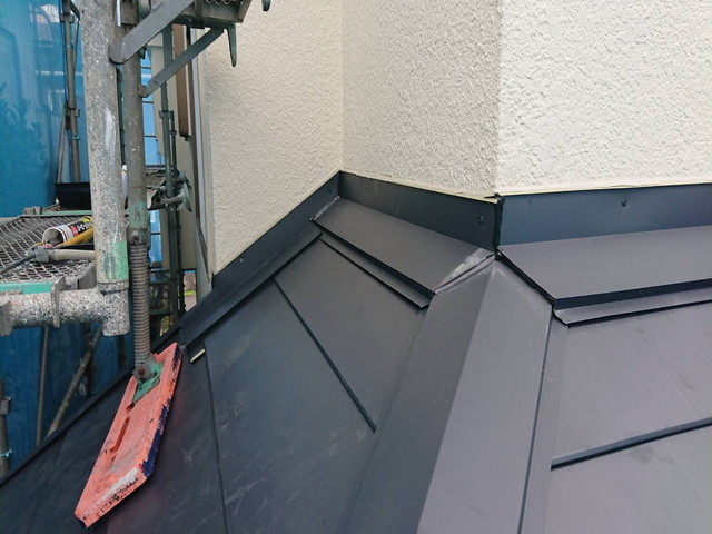 群馬県みどり市h様邸　屋根カバー工法　横暖ルーフ　