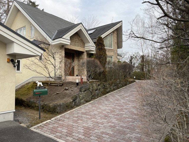 長野県軽井沢町Y様邸　コロニアル　横暖ルーフS  急勾配　葺き替え工事