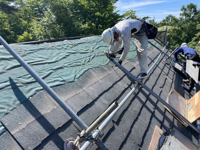 長野県軽井沢町Y様邸 コロニアル 横暖ルーフS 急勾配 葺き替え工事