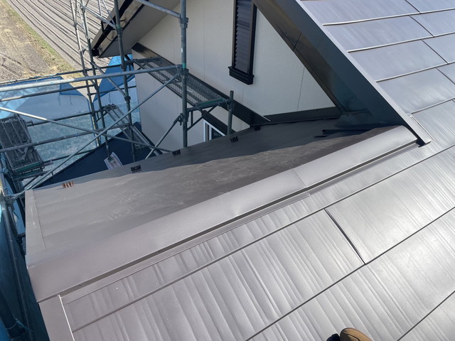 群馬県伊勢崎市T様邸　スレート屋根　横暖ルーフ　