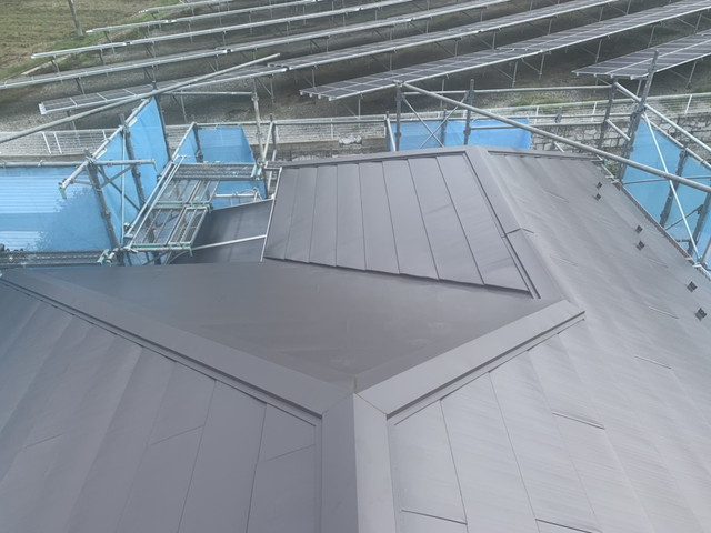 埼玉県本庄市H様邸　コロニアル　横暖ルーフ　カバー工法