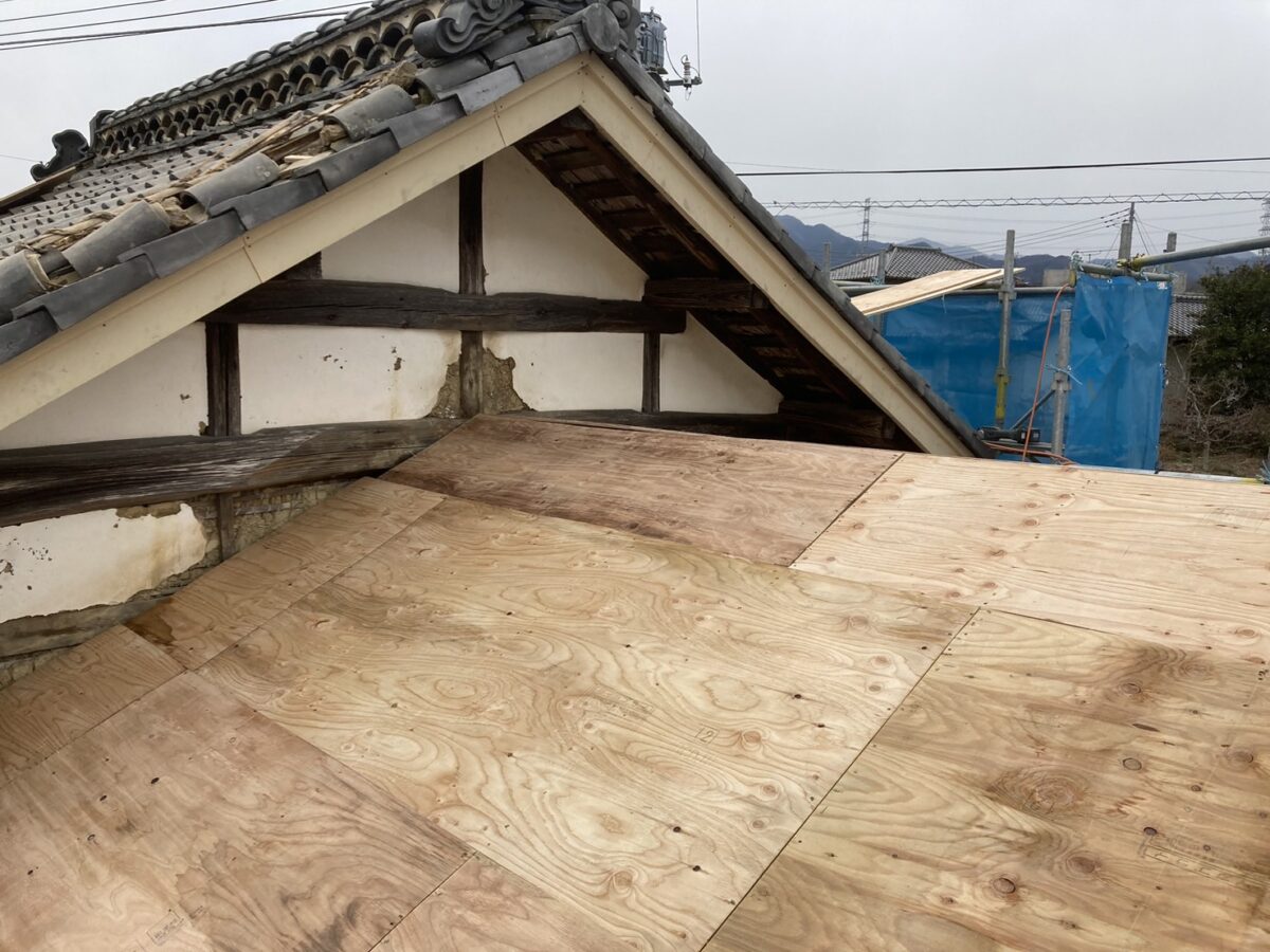 群馬県藤岡市T様邸　葺き替え工事　イーグルエクサ　和瓦　古民家