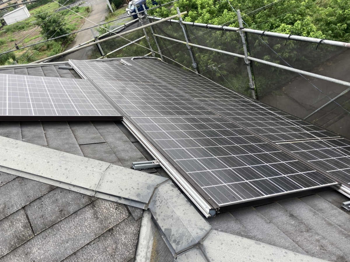 埼玉県寄居町K様邸　屋根カバー工法　コロニアル　横暖ルーフ