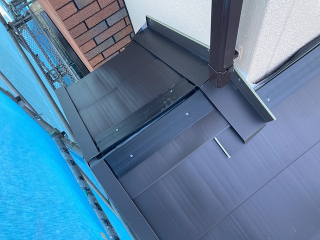 群馬県伊勢崎市T様邸　スレート屋根　横暖ルーフ　