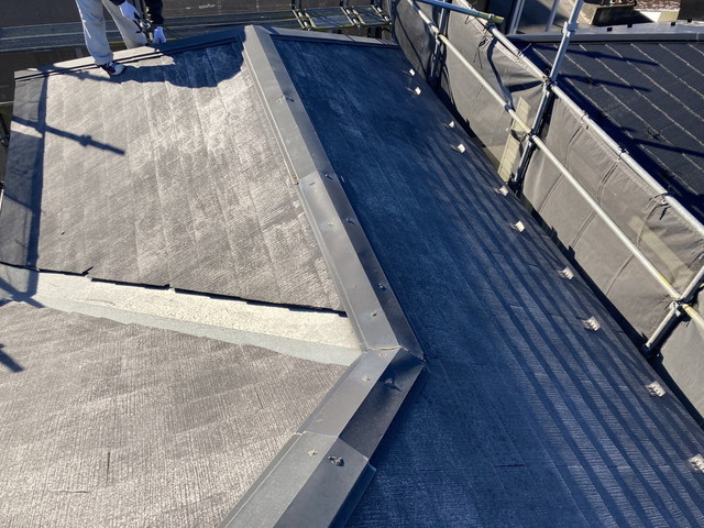 埼玉県本庄市S様邸　コロニアル　横暖ルーフs　カバー工法